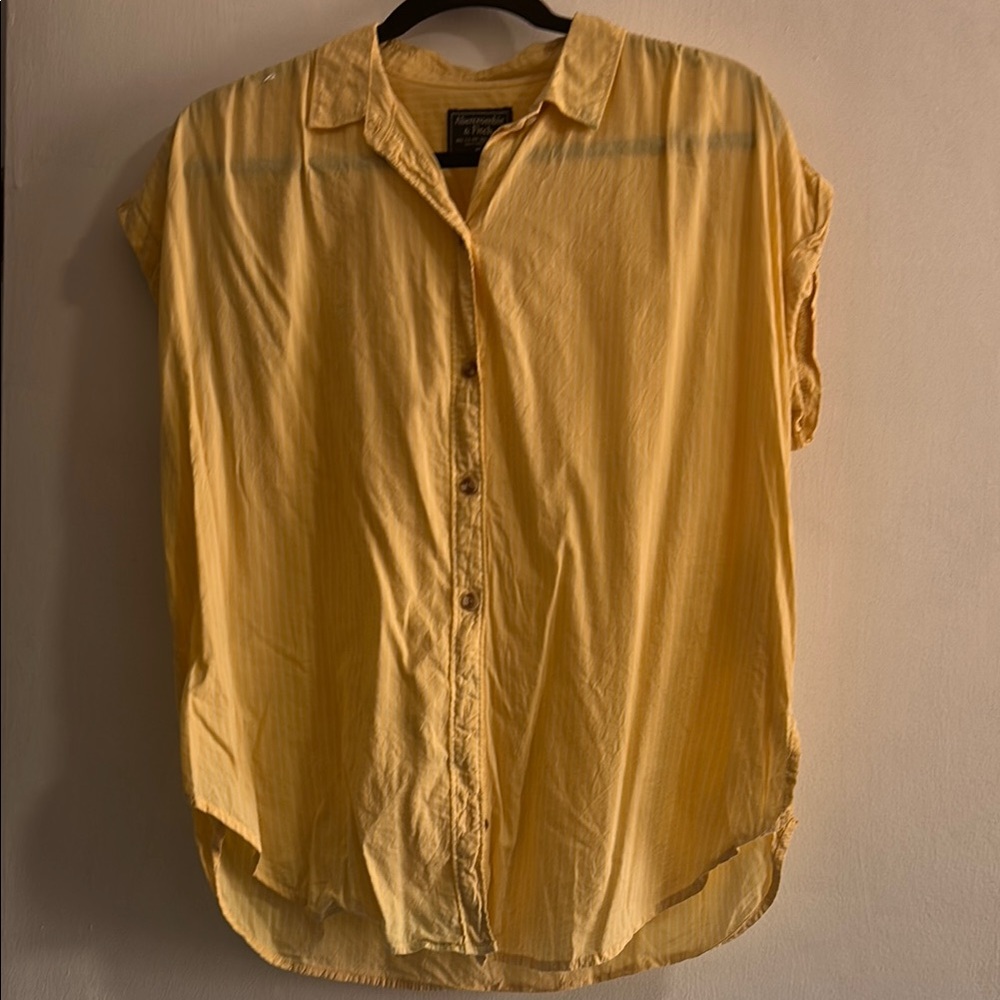 Abercrombie & Fitch Yellow Striped Button-Up